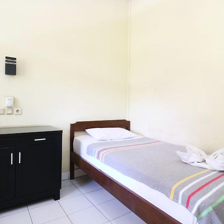 Mekar Jaya Bungalows Kuta  Luaran gambar