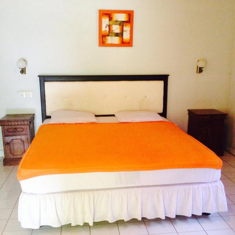 Mekar Jaya Bungalows Kuta  Bilik gambar