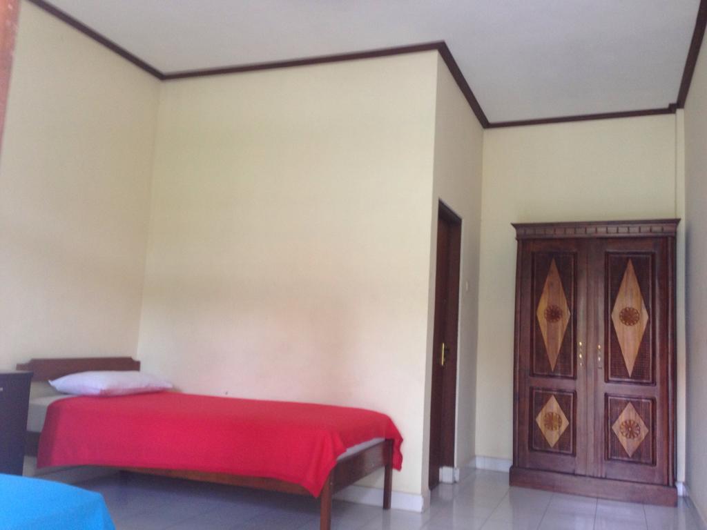 Mekar Jaya Bungalows Kuta  Bilik gambar