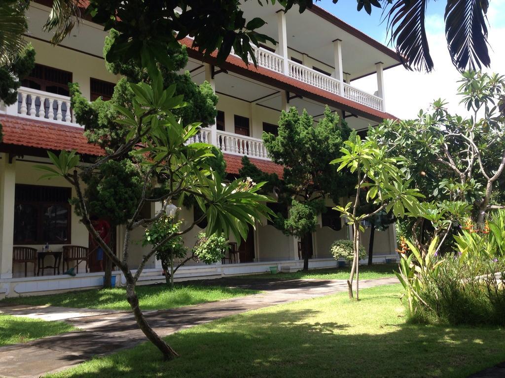 Mekar Jaya Bungalows Kuta  Luaran gambar
