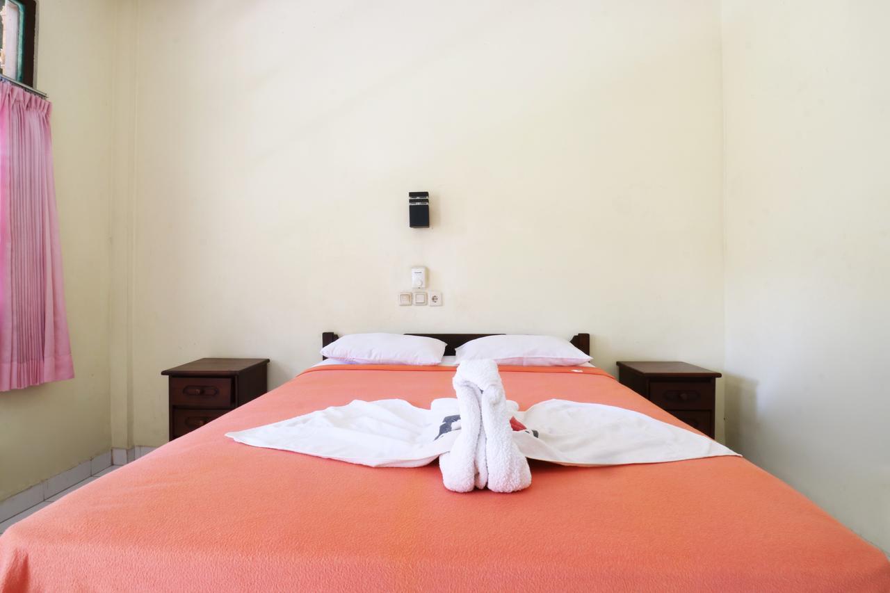 Mekar Jaya Bungalows Kuta  Luaran gambar