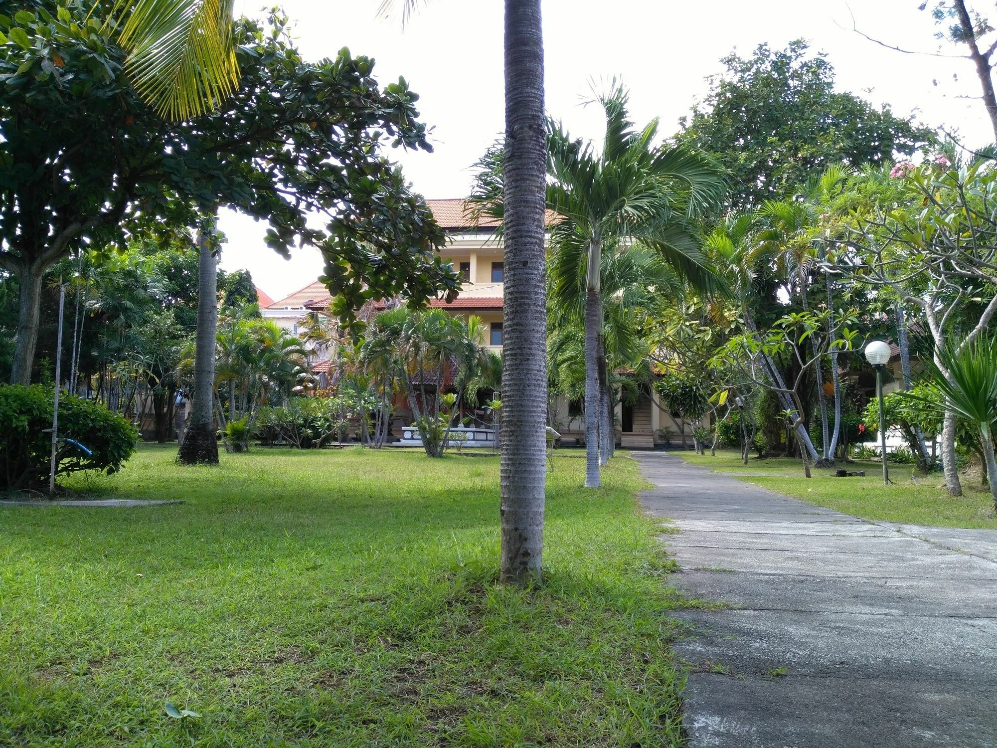 Mekar Jaya Bungalows Kuta  Luaran gambar